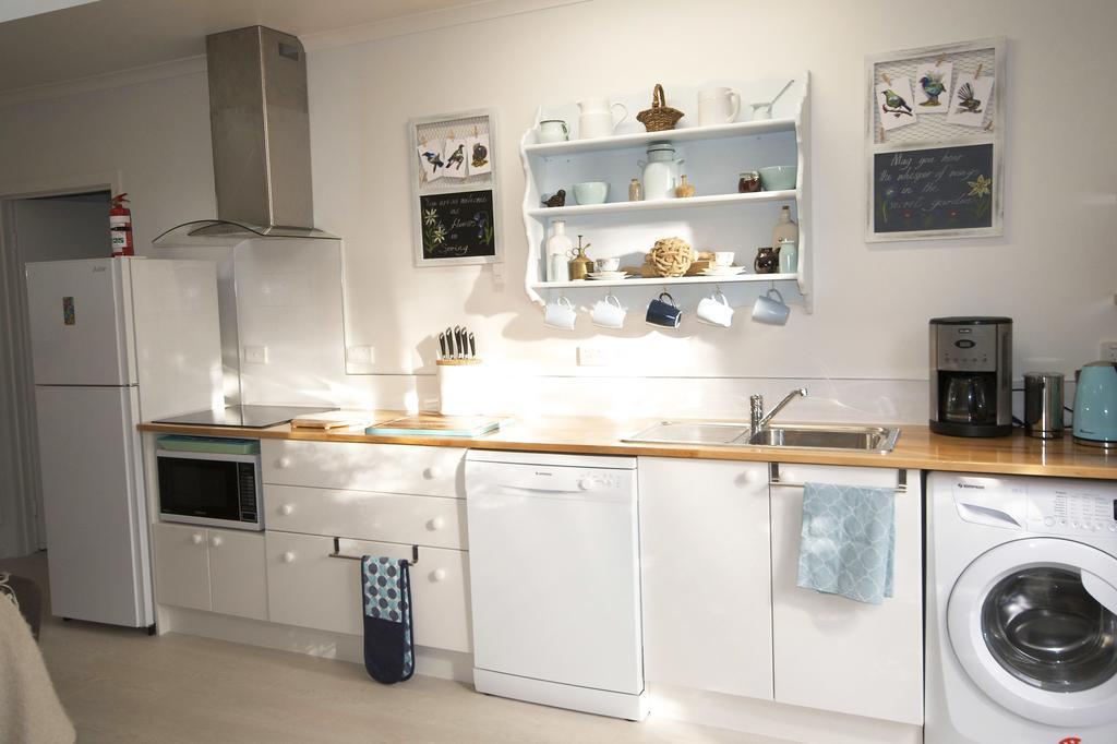 Castlewood Cottage Company Bay 외부 사진